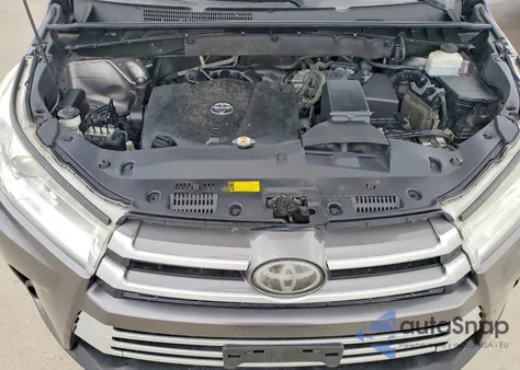 2019 Toyota Highlander Le from USA, damaged, VIN 5TDZZRFH2KS298517